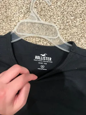 Hollister Baby Tee thumbnail 2