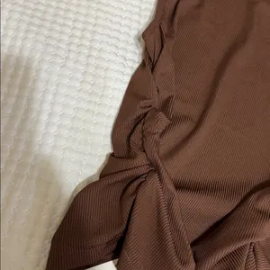Brown Dress Top Scruch On The Sides thumbnail 3