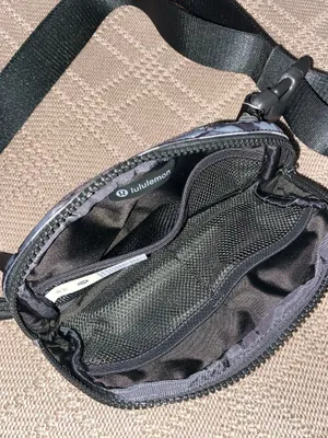 Camo Belt Bag Lululemon thumbnail 2