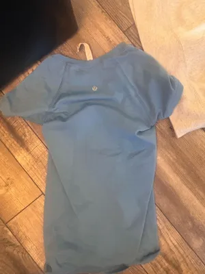 Lululemon Swiftly Tech Short Sleeve thumbnail 3