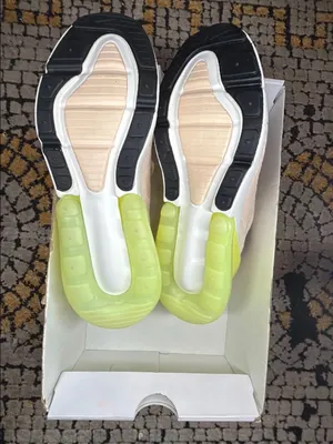 Nike Women's Peach and Lime Athletic Sneakers thumbnail 7