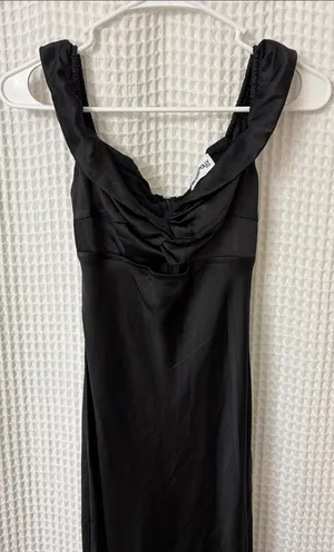 Princess Polly Black Satin Cutout Maxi Dress Women’s Size 4 thumbnail 1