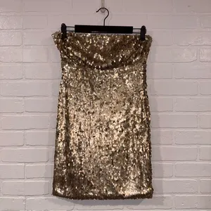 Sparkle & Fade Gold Sequin Strapless Party Dress thumbnail 2
