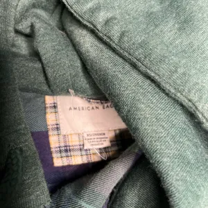 American Eagle women’s green and purple plaid flannel with hood thumbnail 3