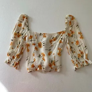 Reformation Floral Puff Sleeve Smocked Back Blouse Women’s 0 thumbnail 2