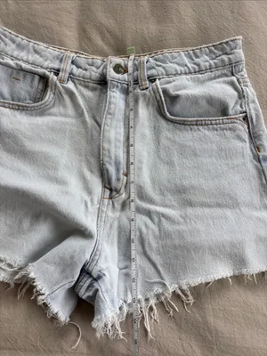 Zara Light Wash Frayed Denim Shorts thumbnail 7
