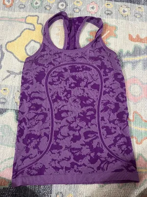Lululemon Tank thumbnail 1