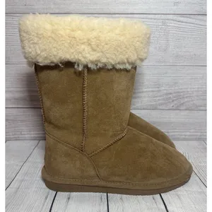 Bearpaw Women's Tall Brown Suede Boots! Size 9 sherpa-lined, casual, fashion thumbnail 2