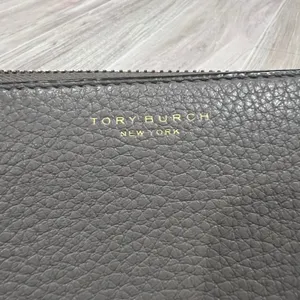 Tory Burch Perry Zip Around Continental Wallet Leather Gray thumbnail 4