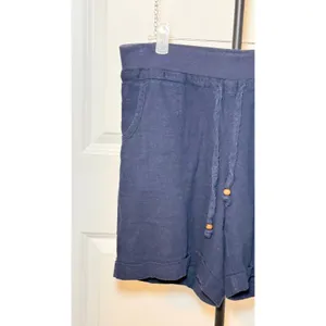 Per Se Navy Blue‎ Linen Blend Drawstring Shorts Size 6 Wood Bead Detail Cuffed thumbnail 3