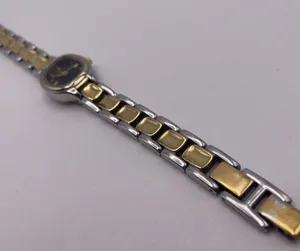 Working Ladies Timex Two Tone Women's Wrist Watch thumbnail 2