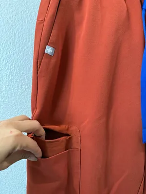FIGS Technical Collection Jogger Scrub Pants XS Burnt Orange Elastic Waist Cargo thumbnail 2