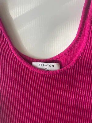Aritzia Babaton Top thumbnail 3