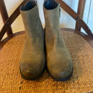 Sorel brown leather Chelsea boots size 6 thumbnail 5