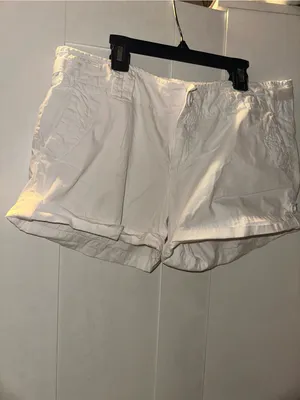Y2K American Eagle Low Rise White Cargo Shorts thumbnail 5