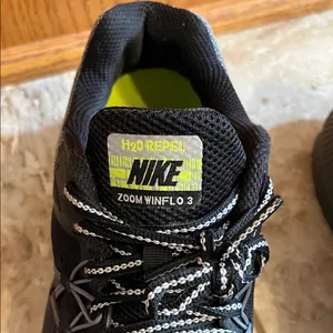 Nike H20 Repel Zoom Winflo 3 Ombre Black and Gray Athletic Sneakers - Size 9.5 thumbnail 8