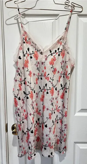 Victoria's Secret Chemise Slip Nightgown Pajama Dress Size Medium Lace Floral thumbnail 1