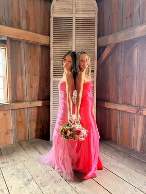 Sherri Hill Prom Dress thumbnail 4