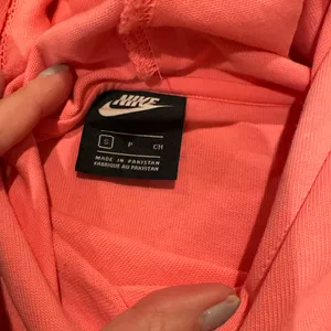 Nike neon pink cropped hooded sweatshirt small thumbnail 3