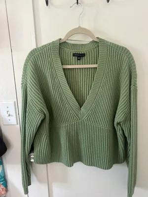 Green Kendal And Kylie V Neck Sweater thumbnail 6