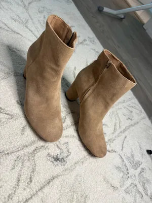 Banana Republic Tan Suede Block Heel Ankle Booties Size 6 thumbnail 2