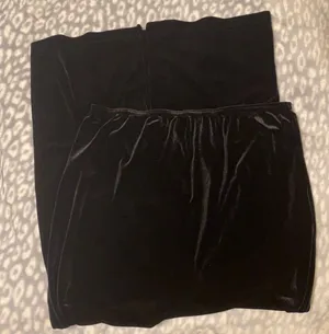 Vintage Blue 90d black velvet maxi skirt, size XL thumbnail 1