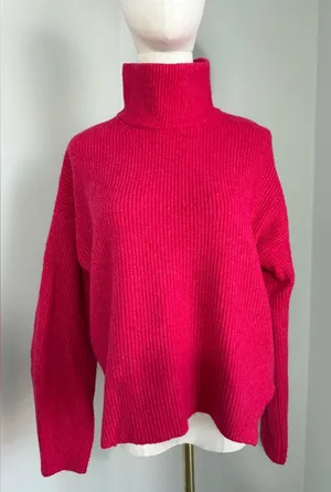 Abercrombie & Fitch women’s berry turtleneck knit sweater small funnel neck thumbnail 1