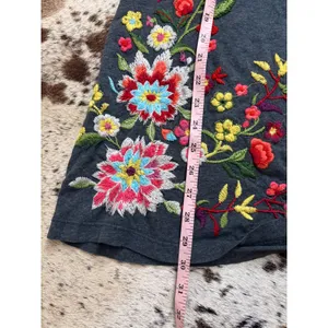 Johnny Was Gray Floral Embroidered Top Size Large thumbnail 7