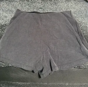 Lululemon Shorts thumbnail 1