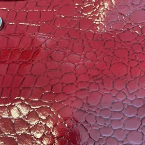 Axiz red and black faux alligator tote bag clean inside and out one flaw EUC thumbnail 3