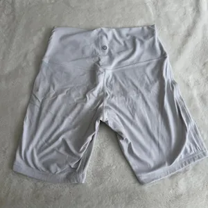Lululemon Align Short 8" White Size 8 thumbnail 2