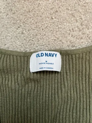 Old Navy Long sleeve thumbnail 3