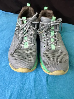 Merrell Sneaker Shoes Womens Size 8 thumbnail 2