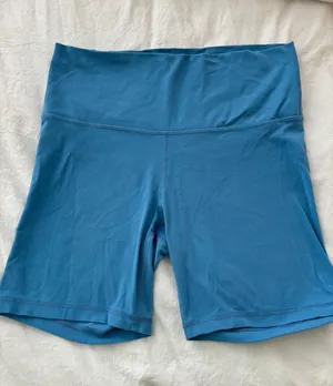 Aritzia TNA Shorts thumbnail 1