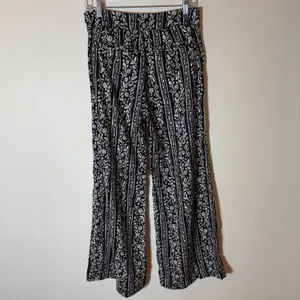 Abercrombie & Fitch Black Floral Print Wide Leg Boho Casual Pants Size‎ 2 thumbnail 2