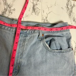 Levi’s low pro straight jeans light wash distressed Sz 32‎ thumbnail 6
