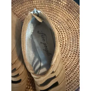 Free People Tan‎ Suede Caged Ankle Boots Pointed Toe Strappy Booties Size 38 thumbnail 3