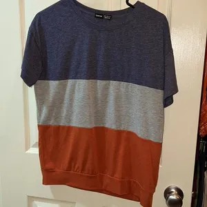 Multi colored top. NWOT thumbnail 1
