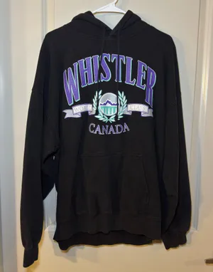 Brandy Melville Whistler Canada Christy thumbnail 1