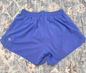 Lululemon Shorts Hotty Hot 4" Low-Rise thumbnail 2