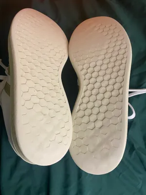 ADIDAS Neo Cloudfoam White 3 Gold Stripe Sneakers Women’s Size 8.5 thumbnail 6