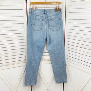 American Eagle Mom Jeans Women 6 Blue High Rise Straight Leg‎ Distressed Knee thumbnail 2