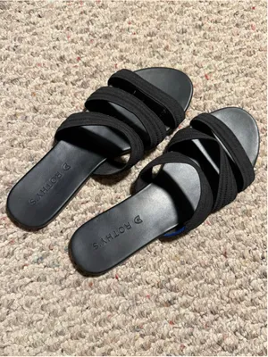 Rothy's Triple Band Sandal in Classic Black- Size 9.5 thumbnail 4