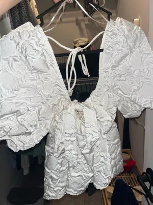 H&M White Blouse thumbnail 2