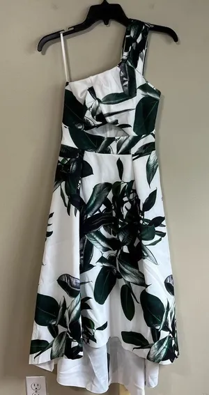 NWT asos leaf white green petite dress‎ Size 2P thumbnail 1