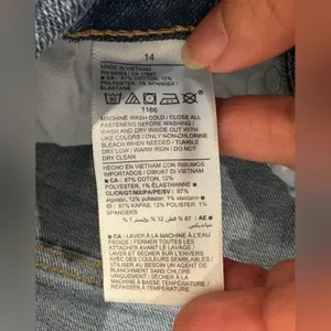 Old Navy High Rise Blue Jeans Size 14 thumbnail 5