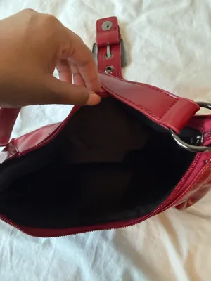 JW Pei Amazon Red Buckle Shoulder Bag thumbnail 4