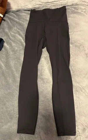 Lululemon Leggings 25” thumbnail 1
