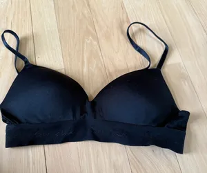 Victoria's Secret Black Bra thumbnail 1