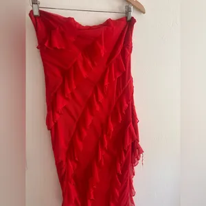 OhPolly Nevali Bandeau Ruffle Detail Maxi Dress in Red‎ Sz 8 thumbnail 5